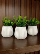 Kit 3 Unidades de vasos decorados com folhagens Artificiais Petala e Gomos