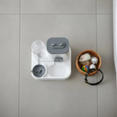 Alimentador E Bebedouro Elevado Automático 2 Em 1 Cinza E Branco Com Visor De Ração Para Pets Design Moderno E Compacto